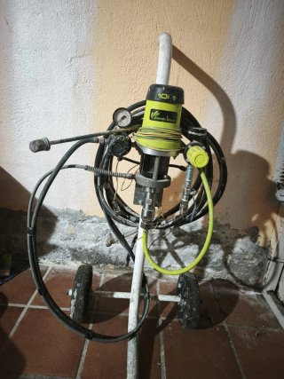 Máquina de pintar industrial Kremlin