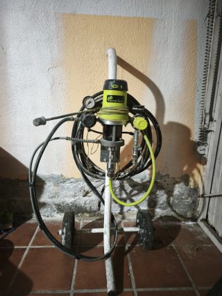 Máquina de pintar industrial Kremlin