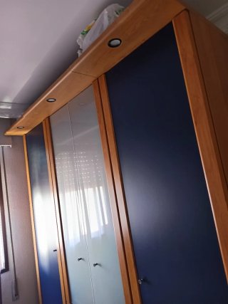 Armario ropero 3 puertas y cajones madera y azul