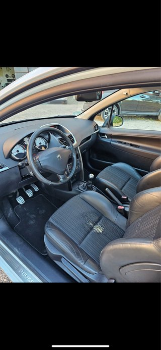 Peugeot 207 2009