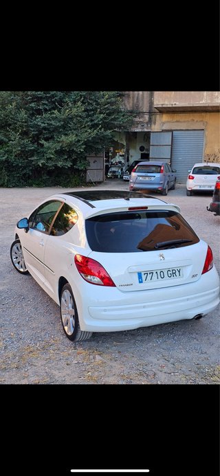 Peugeot 207 2009