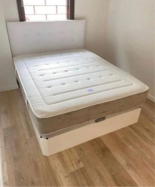 Letto a scomparsa con materassi viscoelastici