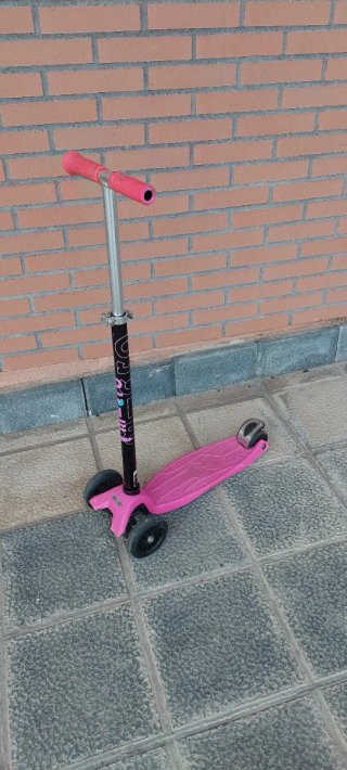 Patinete Maxi Micro Rosa 3 Ruedas