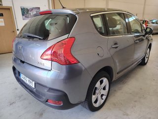 Peugeot 3008 2011