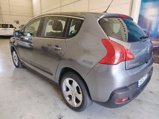 Peugeot 3008 2011