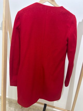 Abrigo Mango Rojo Botones Dorados