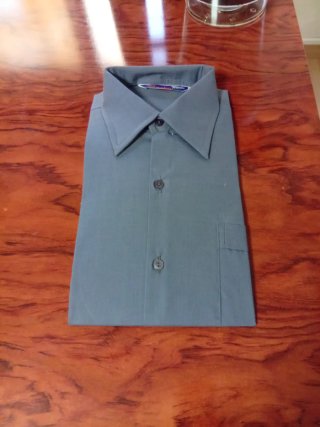 Camisa de vestir gris oscuro manga larga