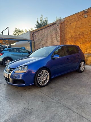 Golf R32
