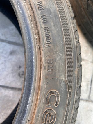 2 Neumáticos 205/50 R17 Como nuevo