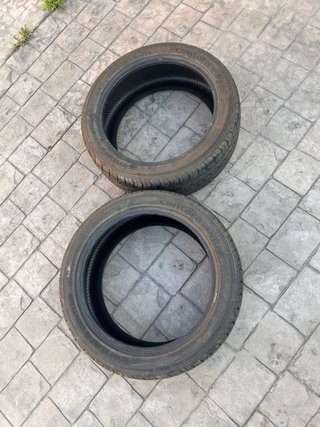 2 Neumáticos 205/50 R17 Como nuevo