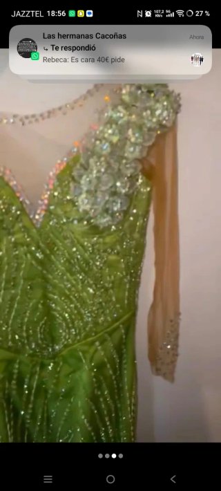 Vestido verde pedrería