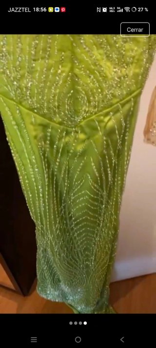 Vestido verde pedrería
