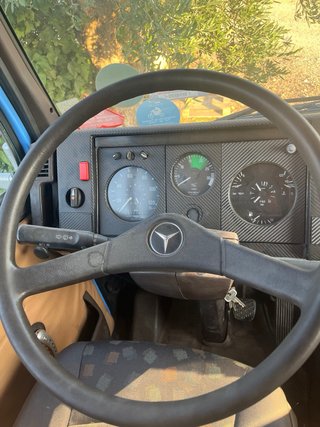 Camper completa con camion mercedes 914 año 88