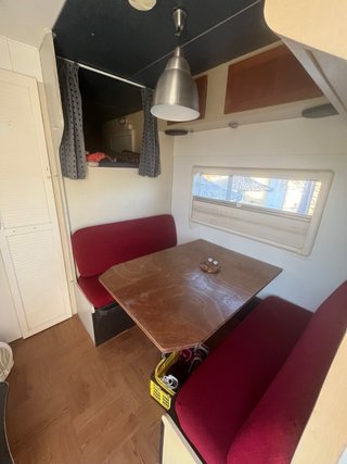 Camper completa con camion mercedes 914 año 88