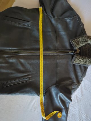 Chaqueta de cuero marrón