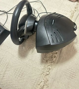 Volante Thrustmaster Ferrari GTB