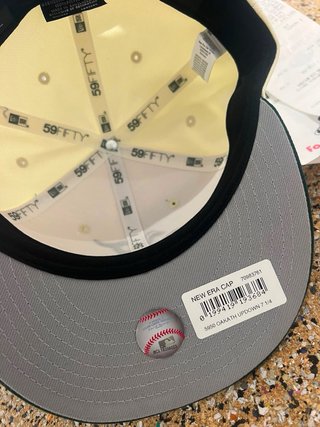 Gorra New Era Beige y Verde