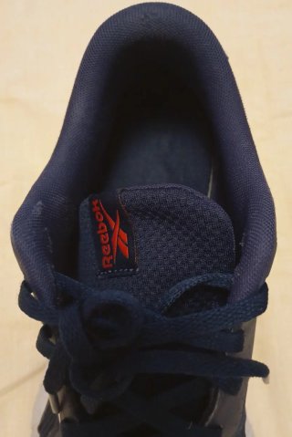 Zapatillas Reebok. Talla 42