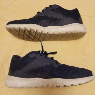 Zapatillas Reebok. Talla 42