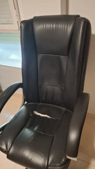 Silla de oficina negra