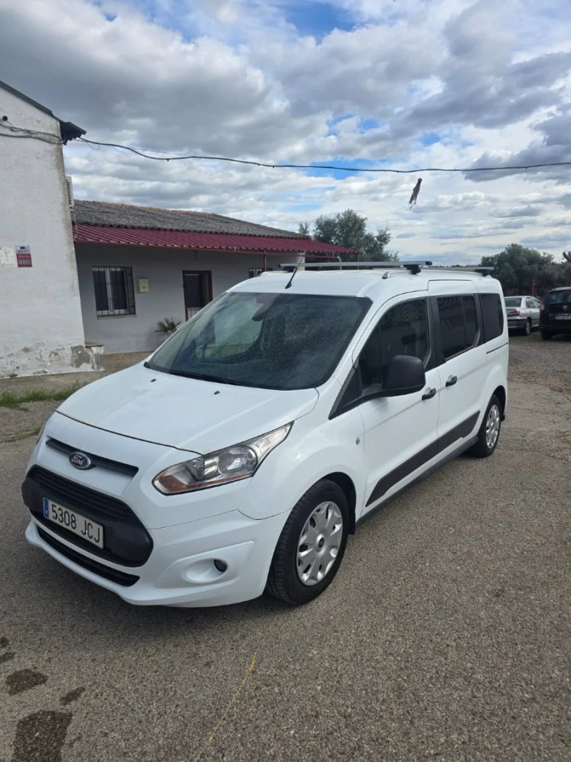 Ford Grand Tourneo Camperizada - foto 1