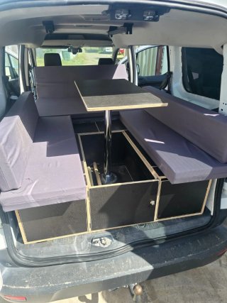 Ford Grand Tourneo Camperizada