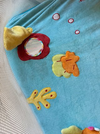 Parque infantil con juegos