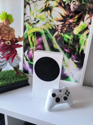 Xbox Series S Blanca + mando