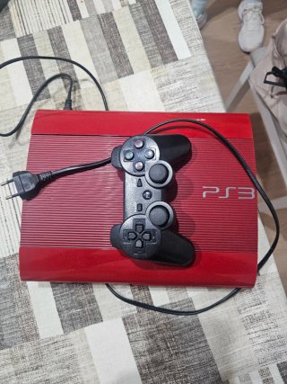 Consola PlayStation 3 Roja súper slim