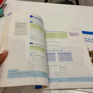 Matemàtiques aplicades a les ciències socials I...