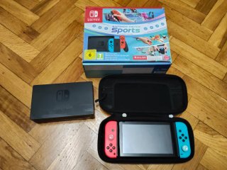 Nintendo Switch con funda