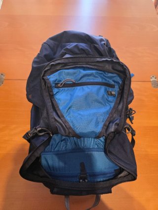 Mochila Gregory Zulu 30 azul casi nueva