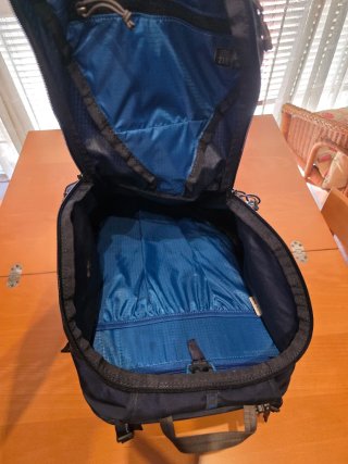 Mochila Gregory Zulu 30 azul casi nueva