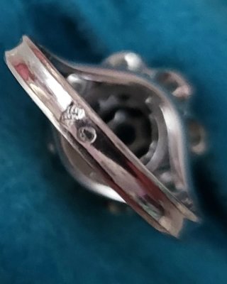 Anillo oro blanco y 9 diamantes
