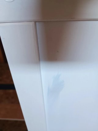 Cuna blanca con colchón nuevo sin estrenar.