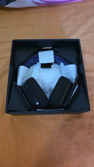 Logitech G535 Lightspeed Inalámbrico Negro/Morado