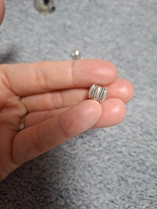 Varios charms Pandora plata y verde
