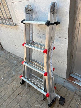 Escalera multiusos plegable aluminio