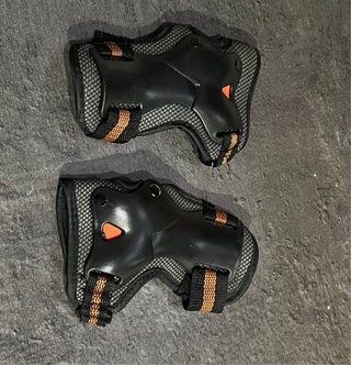 Protecciones Skate/Patín Negro Naranja
