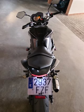 Kawasaki Naked Negra