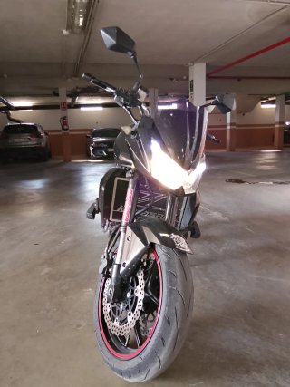 Kawasaki Naked Negra