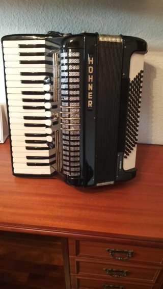 Acordeón Hohner Verdi II