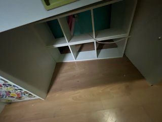 Litera con escritorio y escaleras