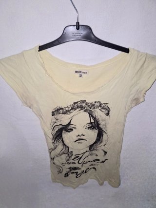 Camisa amarilla