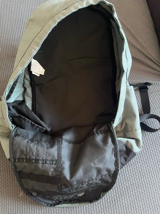 Mochila Nike gris