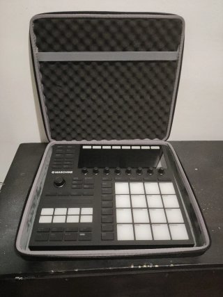 Maschine Mk3 Native Instruments