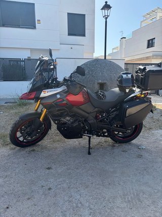 Suzuki V-Strom 1000