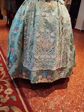 Traje Fallera Niña + traje fallero niño a conjunto