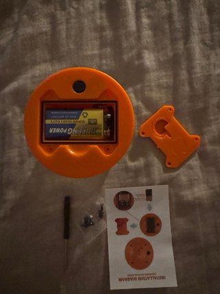 Se vende baliza normal, no conectada a la DGT.
