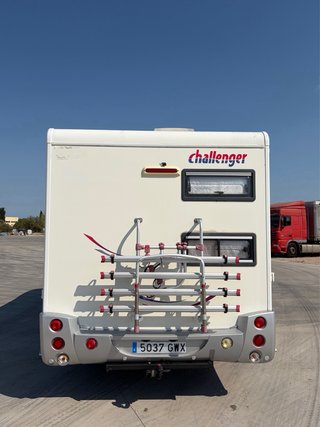 Autocaravana 6 plazas Challenger Genesis - 2010